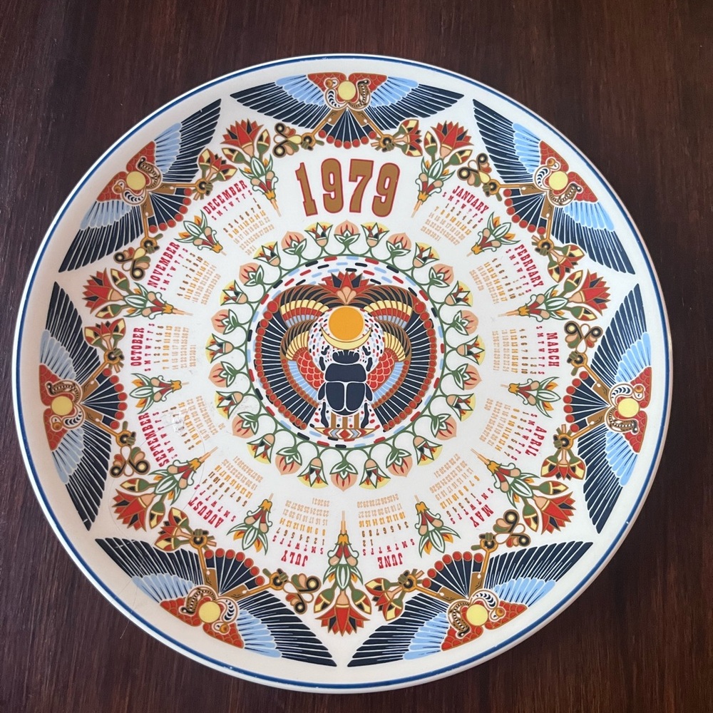 Vintage Wedgwood 1979 Sacred Scarab Calendar Plate English China Etruria